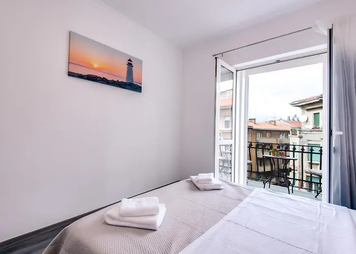 Sherri דירה רייקה