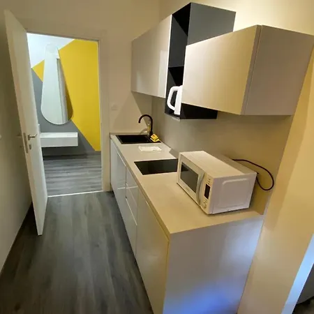 Sherri Apartment